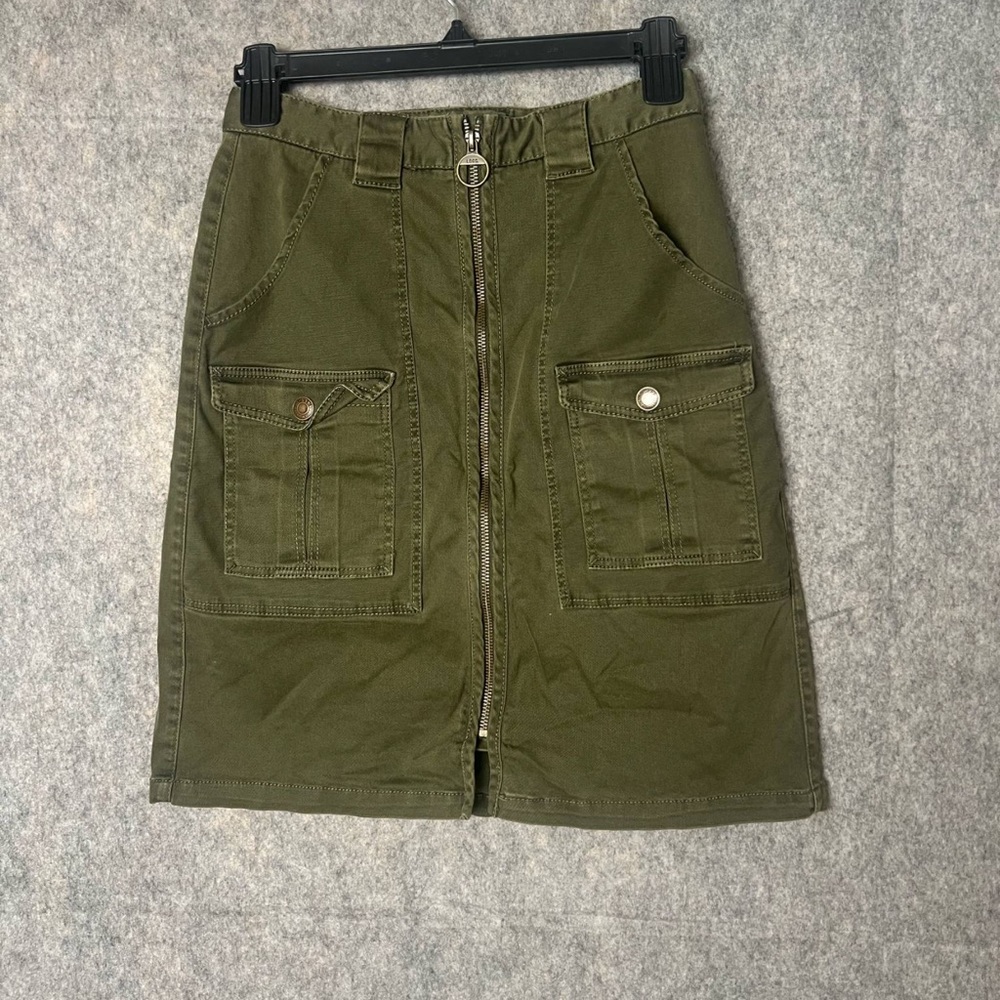 L.O.G.G. (Label of Graded Goods) Woman Size 6‎ army green utility mini skirt